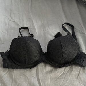 NEVER WORN. PINK Victoria's Secret Elegant Black Lace Bra